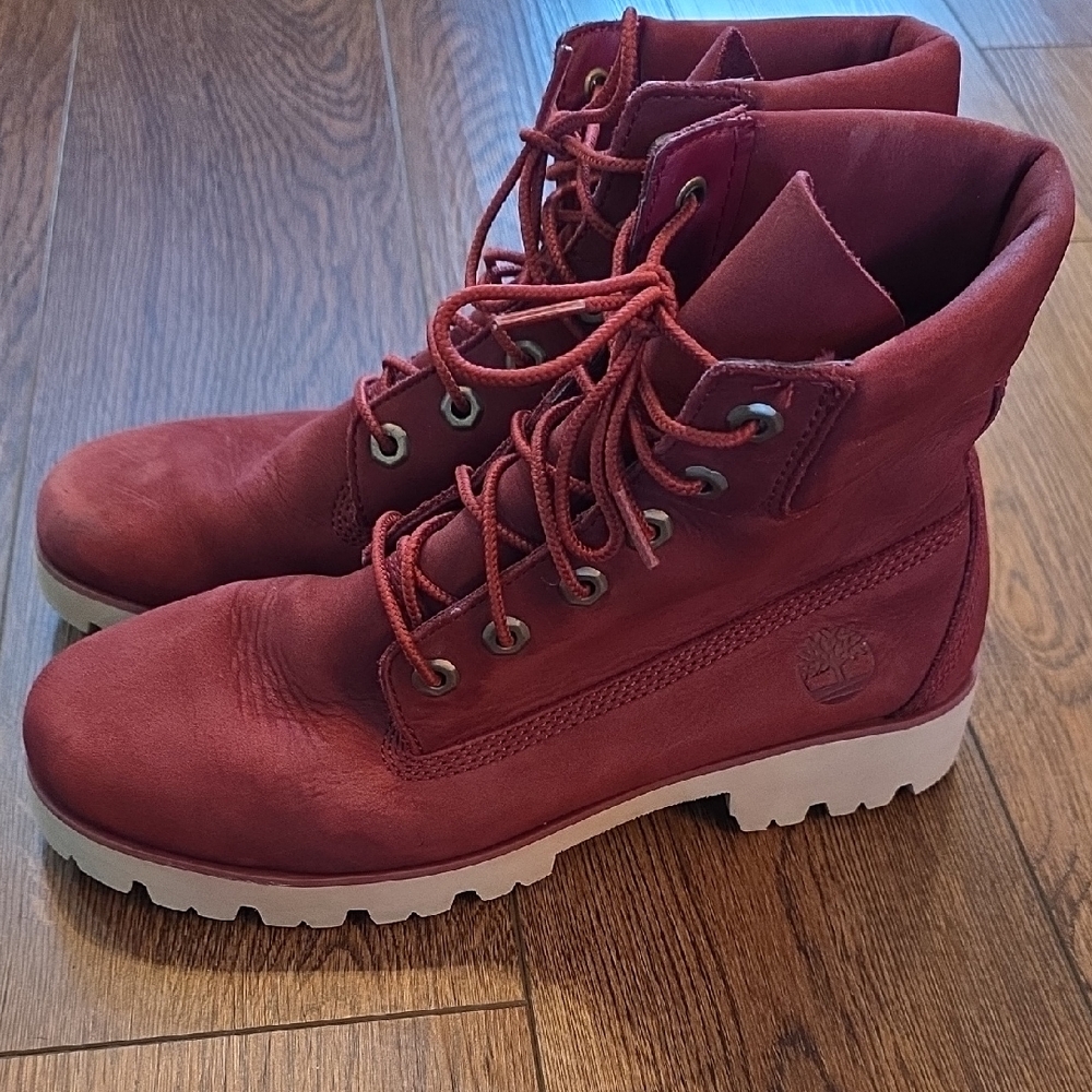 Timberland Burgundy Leather Boots